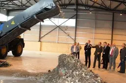 Atliekų tvarkytojai Alytuje neturi kur dėti baldų