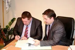 Alytaus rajonas ir Punskas toliau investuos į kelių ir aikštynų rekonstrukciją