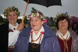 Jonai ir Janinos varduves Alytaus rajone šventė lietuje, tačiau su gera nuotaika
