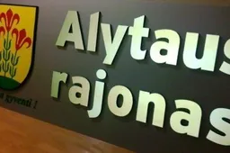 Vienos bendruomenės įsigijo daiktų, kitos tvarkė aikšteles