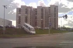 Kai aikštelėje vietos maža...
