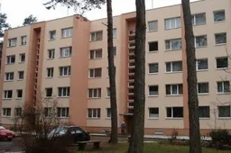 Geriausiu atnaujintu daugiabučiu pripažintas namas Varėnos rajone. Alytiškiams - specialus prizas
