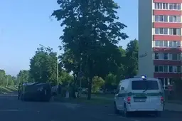 Naujojoje gatvėje neišsiteko automobiliai (VIDEO)