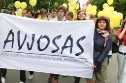 Tarp finansuojamųjų - ir Alytaus jaunimo „Apskritasis stalas”