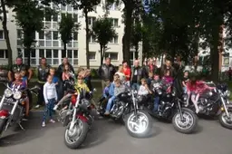 „Copper Heart" baikeriai padovanojo šventę vaikams