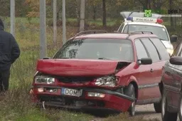 Priekaištavo, kad prieš jį važiavęs vairuotojas sustojo be reikalo (TV REPORTAŽAS)