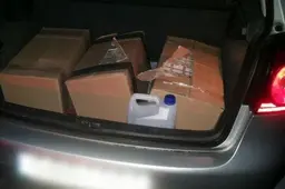 Pasiūlymu „3 vnt. 5-ą prie turgaus“ policininkai pasinaudojo ir „sužvejojo" netikėtą kontrabandinių rūkalų laimikį