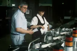 Nori pašalpos - eik dirbti...