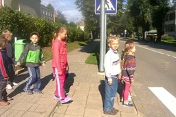 Būsimiems pirmokams padrąsinti Dauguose veikė „Zuikių mokyklėlė“