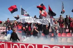 „Juodai-raudoni“: „Futbolas Alytuje - sportas numeris vienas“