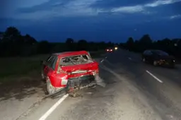 Ugniagesių-gelbėtojų avarijos: įvažiavo į automobilį, motociklu nulėkė nuo kelio