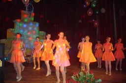 Nuskambėjo 10 – sis festivalio ,,Dainos ir šokio sūkury“ akordas (FOTO)