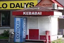 Kebabų kioske „alkani“ apsitarnavo patys