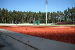 Naują gyvenimą pradėsiančio Alytaus stadiono tribūnos talpins beveik 4 tūkst. žiūrovų