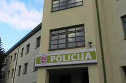 Iš parduotuvės pagrobti rūkalai, sumušė klasiokas, prisipylė dyzelino ir pasišalino, iš vaistinės išsinešė maisto papildus