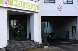 Lytinę aistrą su dešimtmete nepilnamečiai tenkino oraliniu būdu, viena moteris rasta prie parduotuvės, kita – šalia ūkinio pastato (KRIMINALŲ SUVESTINĖ)