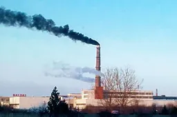 Šilumininkų bandymai: virš Alytaus kilo juodi dūmai