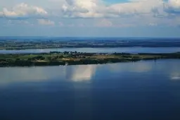 Pėsčiųjų žygis Metelio ežero apylinkėmis - apkabinsime mitologinį „Laumės akmenį”