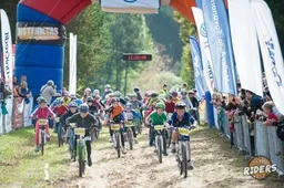 Alytaus „MTB Riders“ kalnų dviratininkai sezoną baigė varžybomis Anykščiuose ir Vidzgiryje
