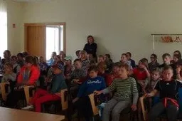 Į departamentą sugužėjo Dainavos mokyklos vasaros stovyklos „Vaivorykštė“ dalyviai