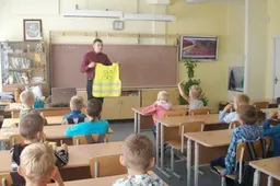 Mokiniai žinias gilino naujoje „Saugaus eismo klasėje“ ir susipažino su respublikinėmis varžybomis
