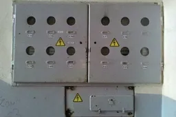 Patvirtintos 2012 metų elektros energijos kainos (TARIFAI)