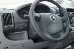 Už „Fiat Ducato“ vairo - su suklastotu vairuotojo pažymėjimu
