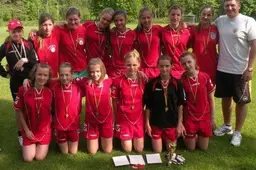 Alytiškės futbolininkės laimėjo sidabrą. Ar pamatysime jų rungtynes namų aikštėje - nežinia