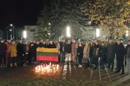 Užuojautą Prancūzijai alytiškiai išreiškė užuojauta, solidarumo susirinkimu ir tylos minute