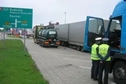 Rūpinamasi autobusų ir krovininio transporto saugumu (Atnaujinta)