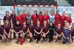 Merginų futbolo turnyrą laimėjo jonavietės, po baudinių priešininkes įveikusios alytiškės – trečios ir penktos