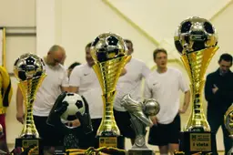 Apskrities salės futbolo pirmenybės - dvejose AAFF lygose