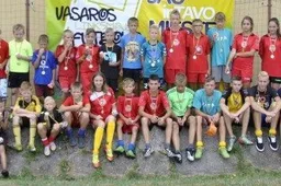 Simne surengta jau dvylikta linksmoji futbolo mokykla