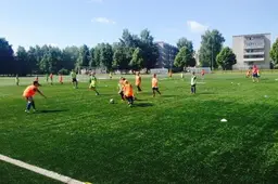 Stovyklautojams vadovauja jų bendraamžiai, daugkartiniai Lietuvos futbolo čempionai