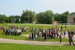 Gaisrininkai imitavo gaisrą – mokykloje vyko evakuacija