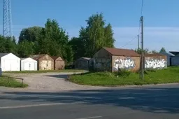 Plėšiami, deginami garažai