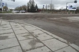 „Alytaus regiono kelių“ valstybinė įmonė gyventojus sveikina su saugaus eismo diena