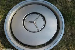 Alytuje pasireiškė ir „Mercedes“ ir „Toyota“ ratų gaubtų „kolekcionieriai“