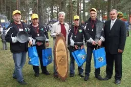 Dzūkų  patiekalai grybai – patinka tūkstančiams  svečių, kurie juos ir rovė, ir skanavo  ( VIDEO)