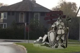 Pirmam Alytui siūloma Alyčio skulptūra
