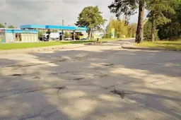 Pirmame Alytuje bus žiedinė sankryža ir iškelta nesaugi stotelė