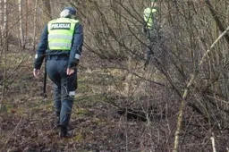 Gausiomis pajėgomis ieškota senolė rasta sunkiai prieinamoje vietoje -  ant bebrų „namo“ (TV)