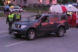 Nissan Pathfinder "neįsipaišė" į sankryžą (foto)