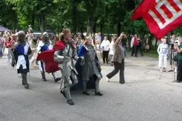 Valstybės diena - rajono gyventojų laukiama, svečių aplankoma (foto)