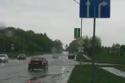 Keičiamas Statybininkų ir Jurgiškių gatvių sankryžos žymėjimas kelio ženklais