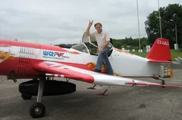 J. Kairys „pakrikštijo“ naujus Alytaus aerodromo planus (FOTO)