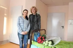 Alytaus miesto vicemerė V. Gibienė padėkojo gimdyvės ir kūdikio gyvybę išgelbėjusiems S. Kudirkos ligoninės gydytojams (NUOTRAUKOS)