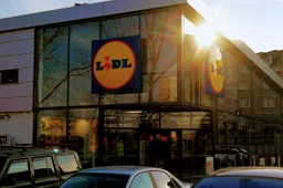 Priešventinis kainų tyrimas ir velykiniai prekybos centrų darbo grafikai