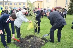 Simno gimnazija skaičiuoja 230 metų