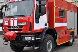 Kelių dešimčių metų „Dodžą“ Alytaus ugniagesiai iškeitė į naują  „Iveco“